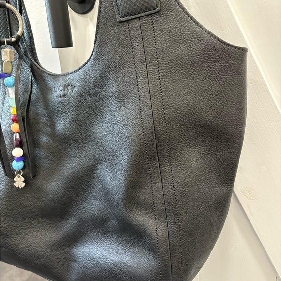 Lucky Brand Black Pebbled Slouchy Leather Hobo Bag with Colorful Charm - Picture 3 of 11